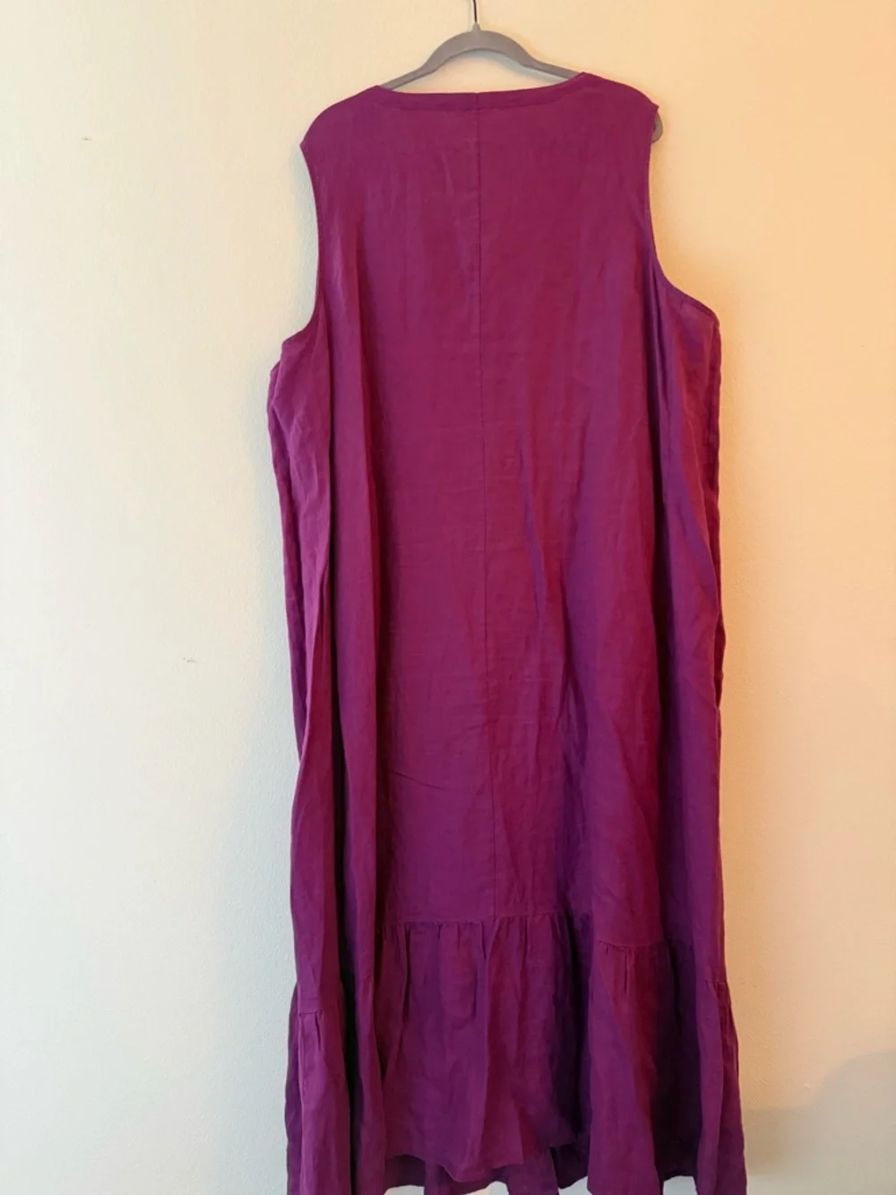 4X Sleeveless Button-Front Linen Dress in Deep Magenta - Picture 2 of 5